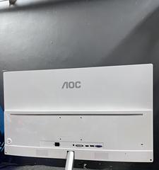 探索AOC21.5寸显示器（揭示AOC21.5寸显示器的突破性技术和出色设计）