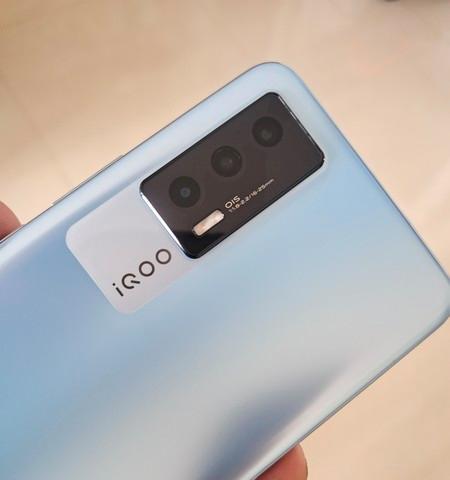 ioco手机综合评测（探索ioco手机的强大功能和超高性价比，了解它为何备受瞩目）