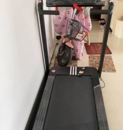 亿健精灵跑步机（体验高品质运动，尽享健康乐趣）