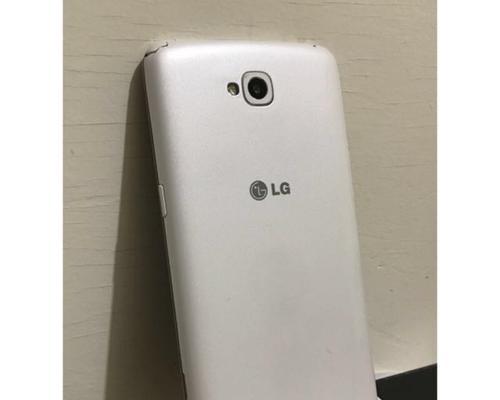 F240S如何满足用户的需求？（探索F240S的功能与性能，助力用户畅享智能手机体验）